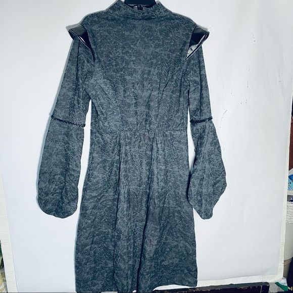 Spirit Halloween Winter Warrier L Halloween Costume - Picture 3 of 10